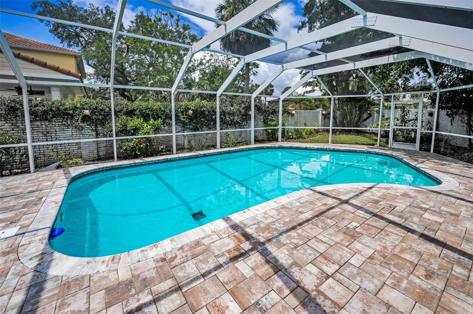 Tampa, Florida, 33609, United States, 4 Bedrooms Bedrooms, ,4 BathroomsBathrooms,Residential,Active,1880304