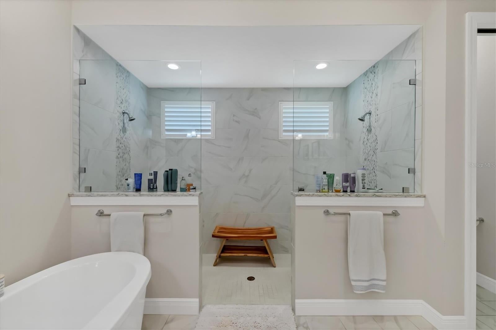 Sarasota, Florida, 34239, United States, 4 Bedrooms Bedrooms, ,4 BathroomsBathrooms,Residential,Active,1965823