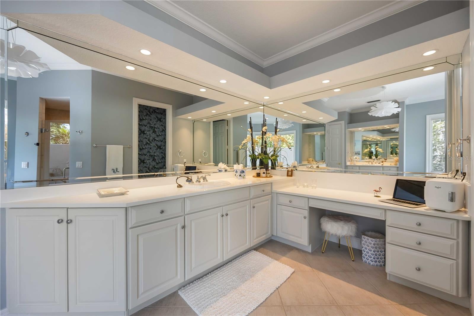 Osprey, Florida, 34229, United States, 5 Bedrooms Bedrooms, ,7 BathroomsBathrooms,Residential,Active,1757628