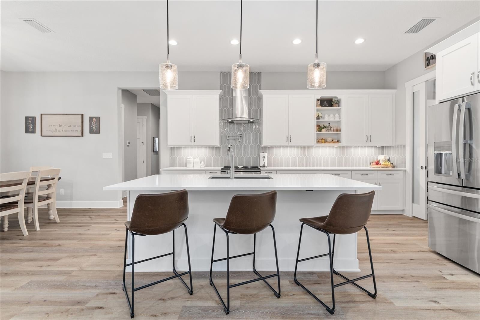 Oxford, Florida, 34484, United States, 4 Bedrooms Bedrooms, ,3 BathroomsBathrooms,Residential,Active,1936399