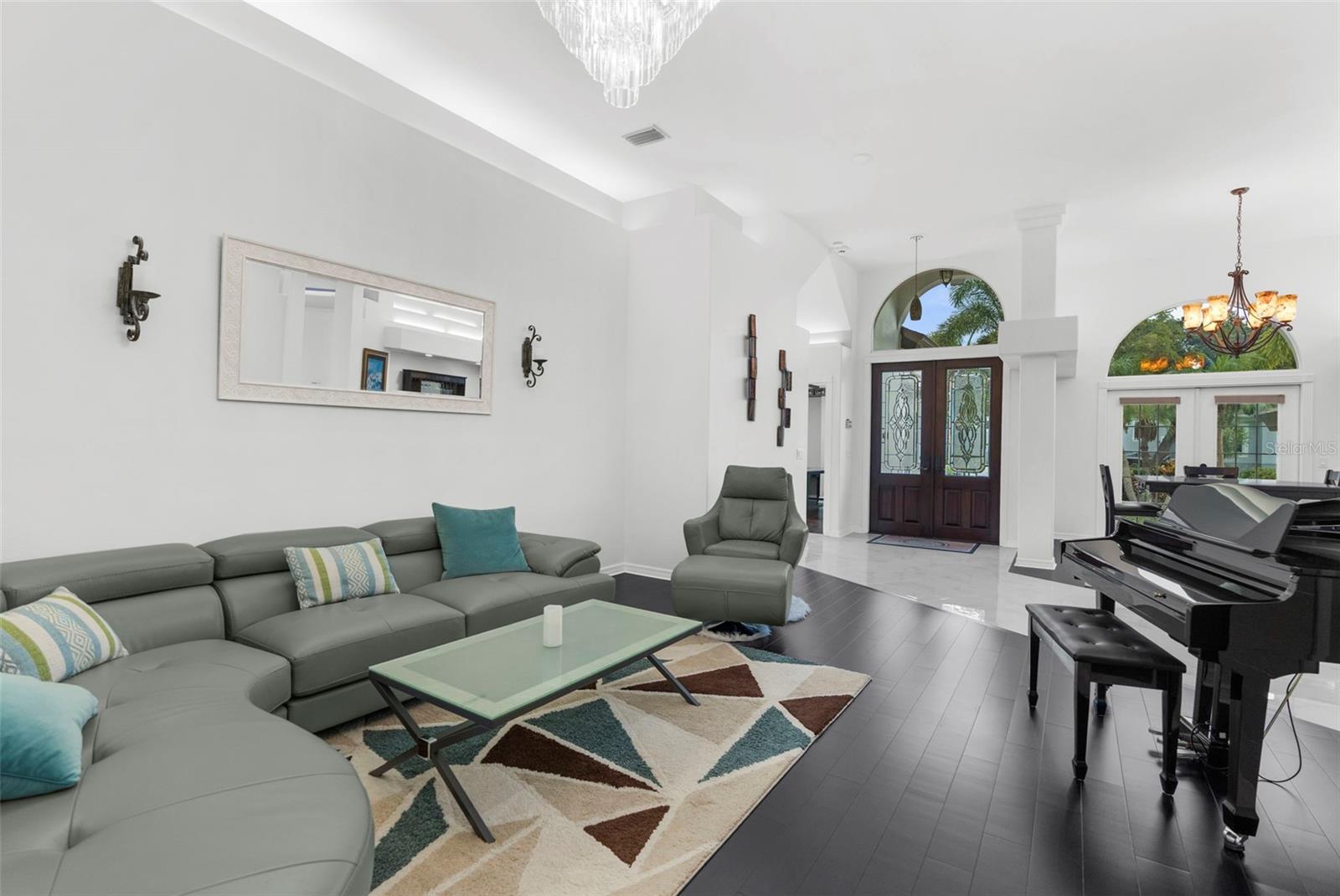 Tarpon Springs, Florida, 34689, United States, 4 Bedrooms Bedrooms, ,3 BathroomsBathrooms,Residential,Active,1900413