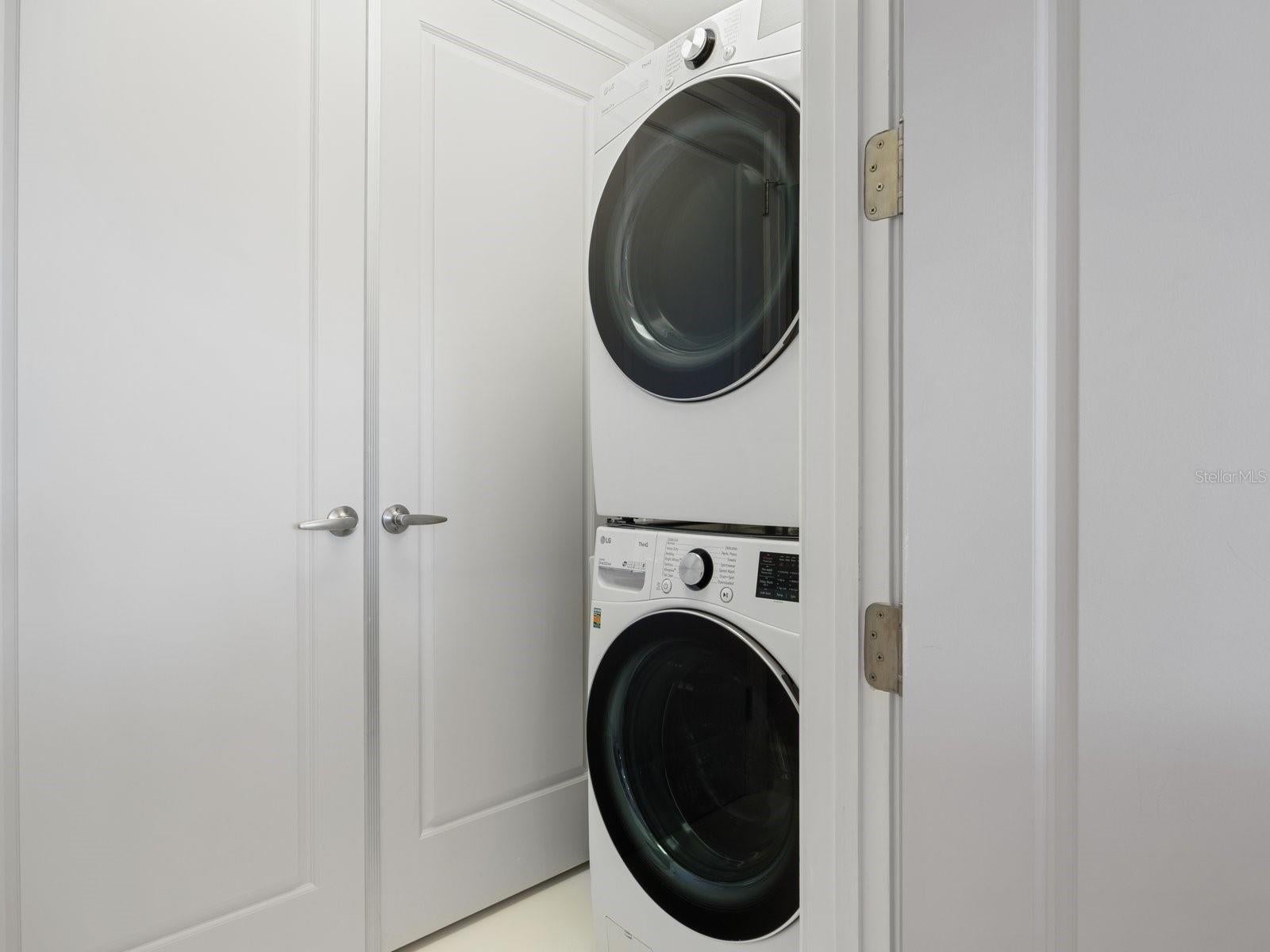 Clearwater, Florida, 33755, United States, 2 Bedrooms Bedrooms, ,2 BathroomsBathrooms,Residential,Active,2007640