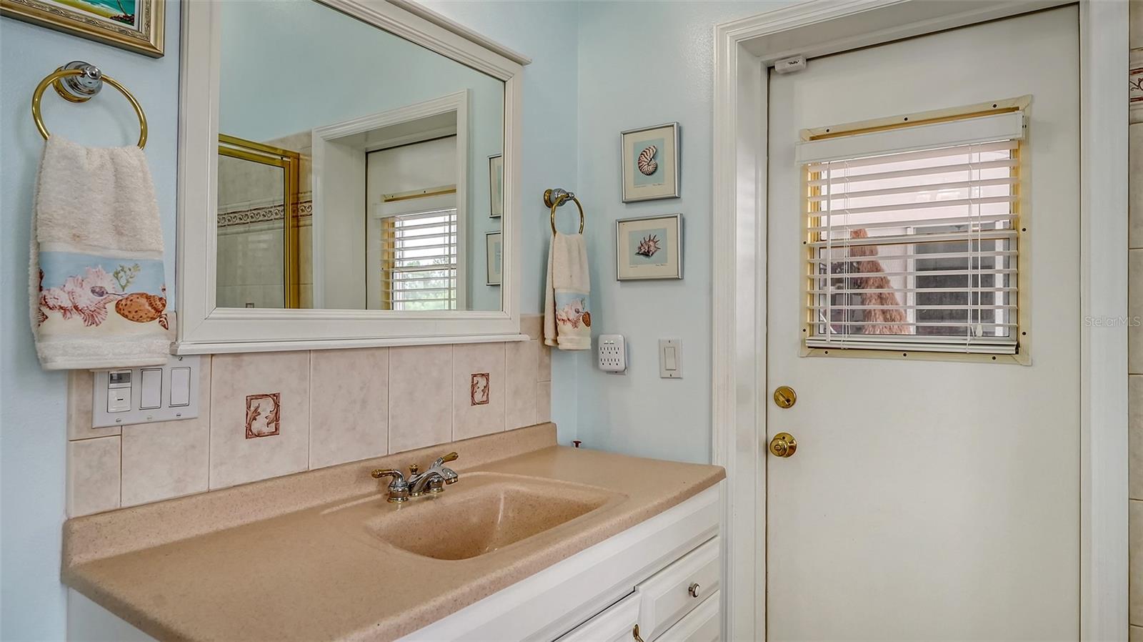 Sarasota, Florida, 34241, United States, 5 Bedrooms Bedrooms, ,4 BathroomsBathrooms,Residential,Active,1888985