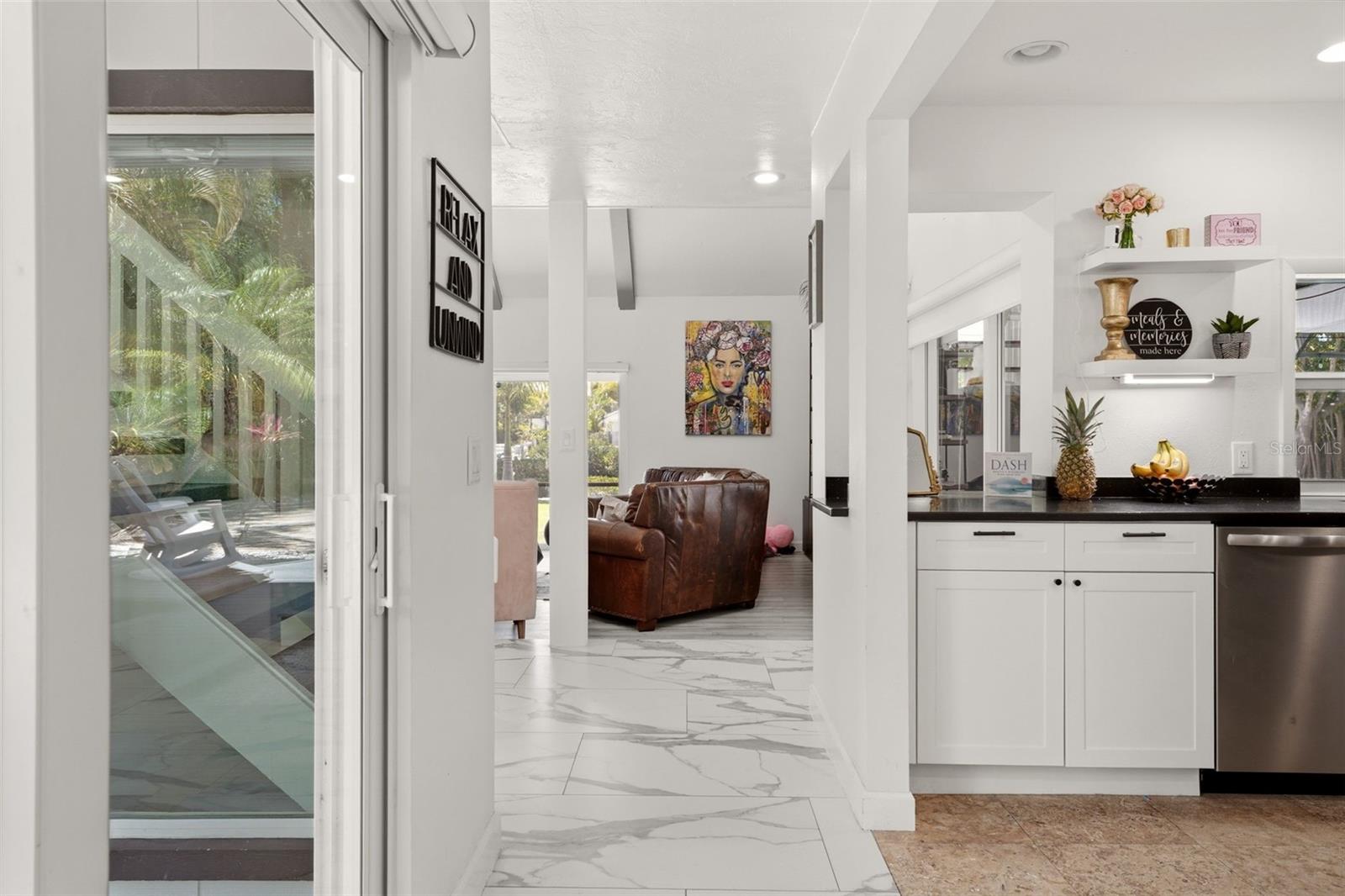 Sarasota, Florida, 34242, United States, 5 Bedrooms Bedrooms, ,4 BathroomsBathrooms,Residential,Active,2045533