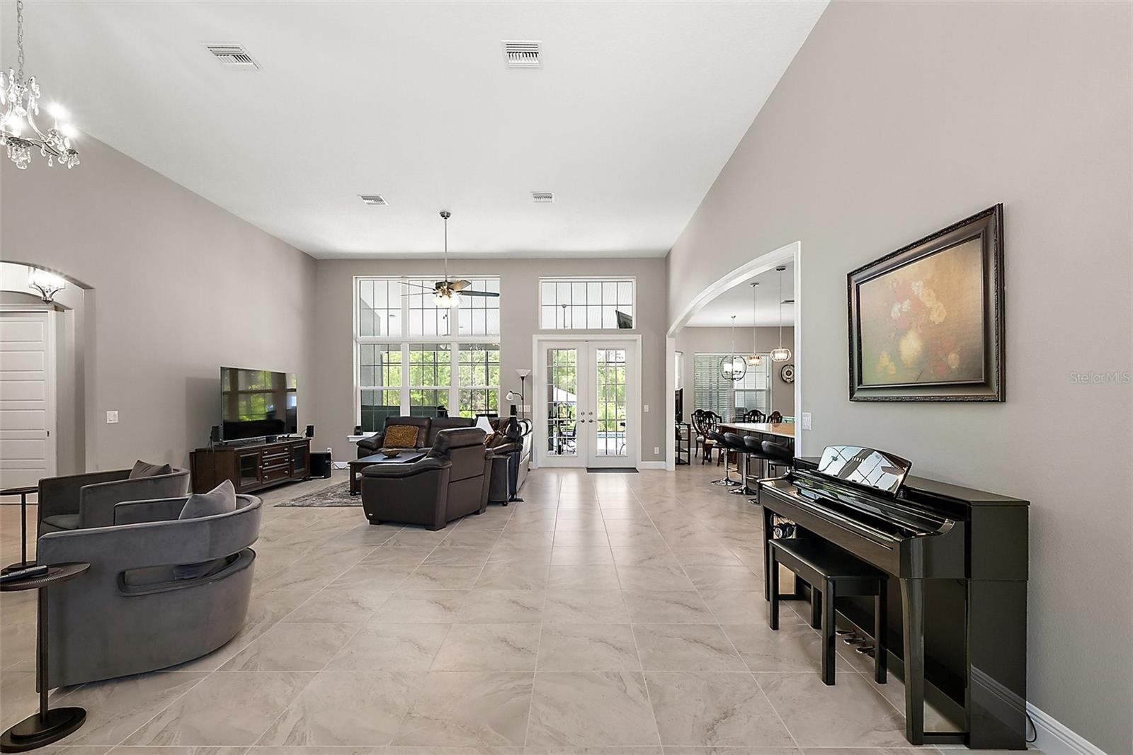 Lady Lake, Florida, 32159, United States, 5 Bedrooms Bedrooms, ,3 BathroomsBathrooms,Residential,Active,1985870