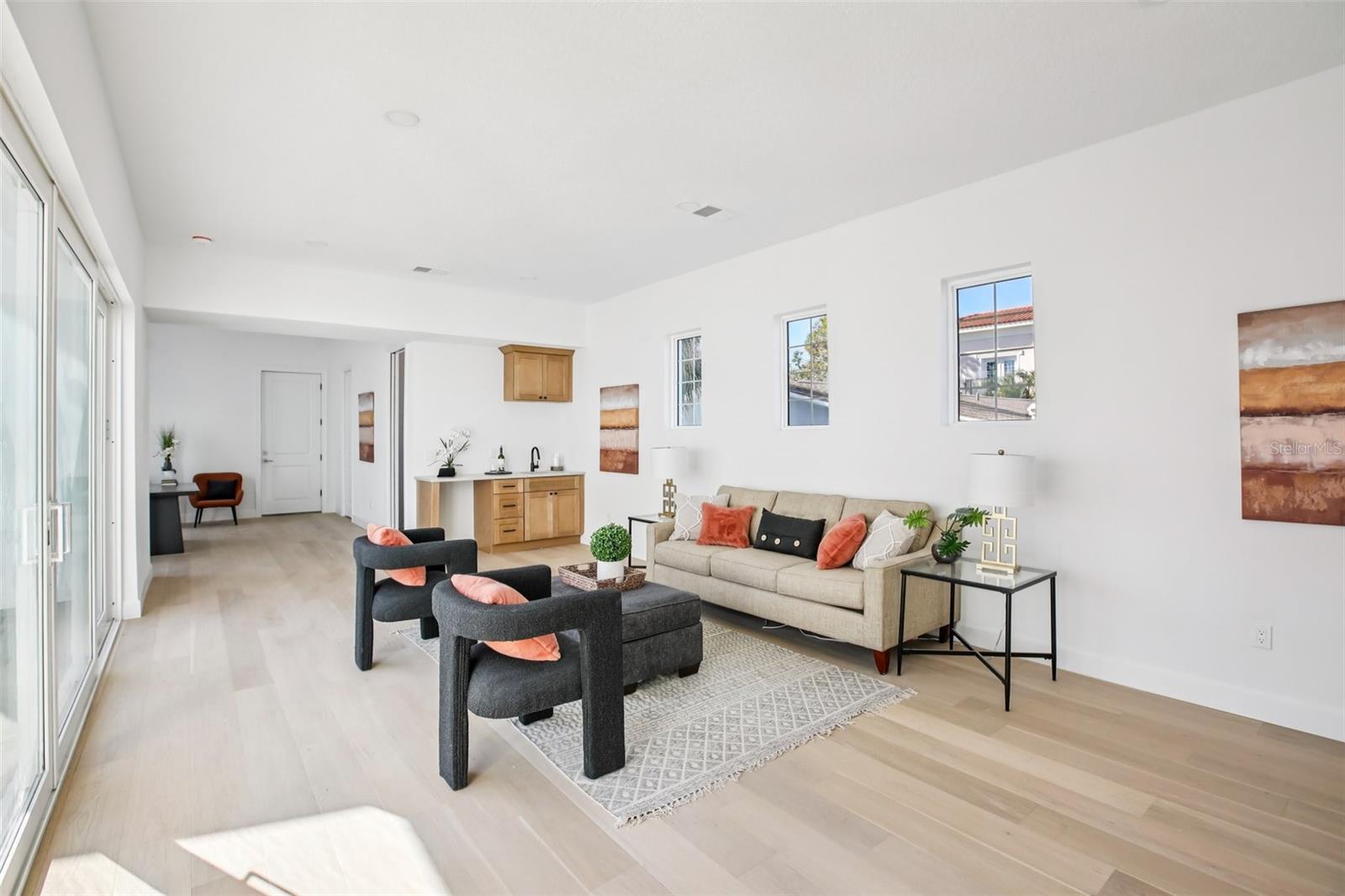 St Petersburg, Florida, 33704, United States, 4 Bedrooms Bedrooms, ,4 BathroomsBathrooms,Residential,Active,2015262