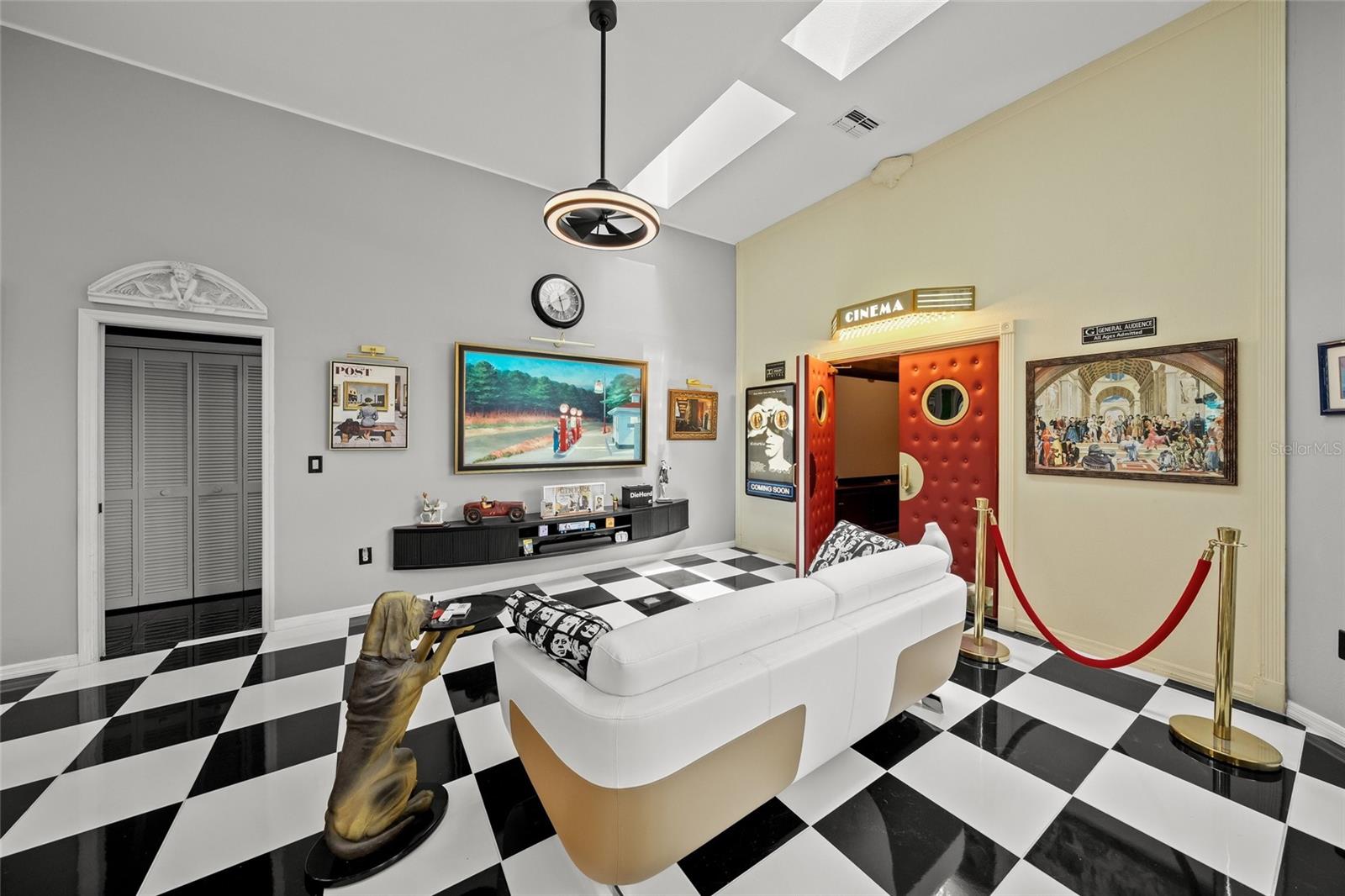 Sarasota, Florida, 34241, United States, 5 Bedrooms Bedrooms, ,4 BathroomsBathrooms,Residential,Active,1894526