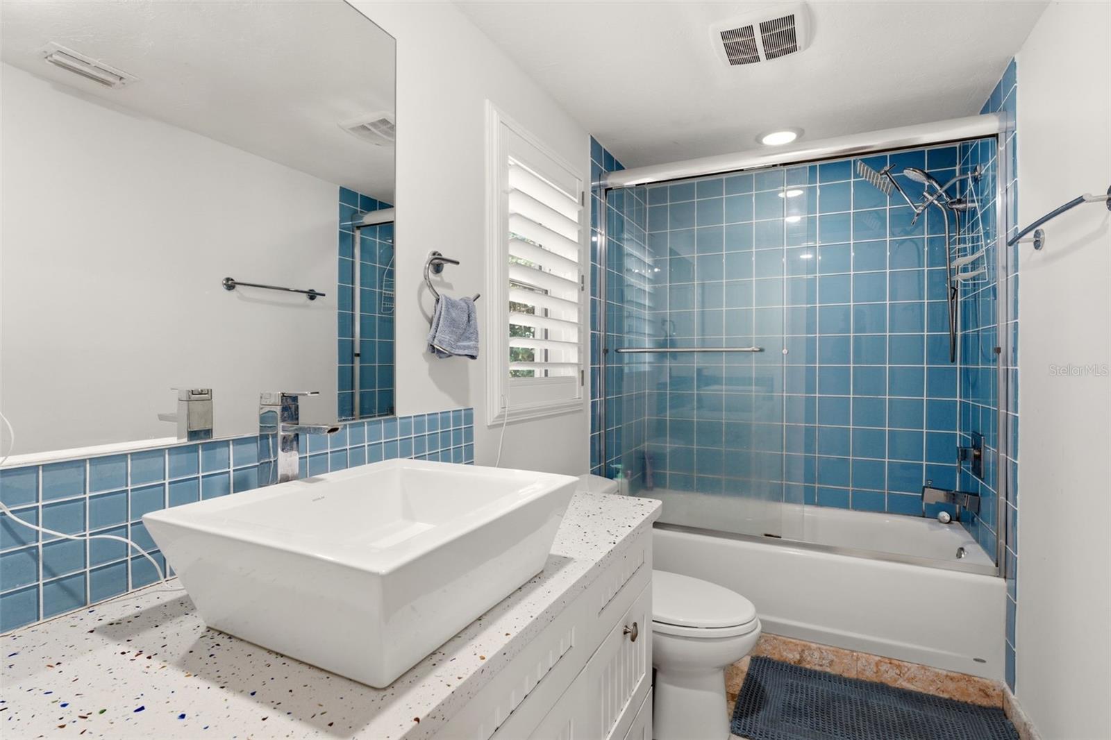 Sarasota, Florida, 34242, United States, 5 Bedrooms Bedrooms, ,4 BathroomsBathrooms,Residential,Active,2045533