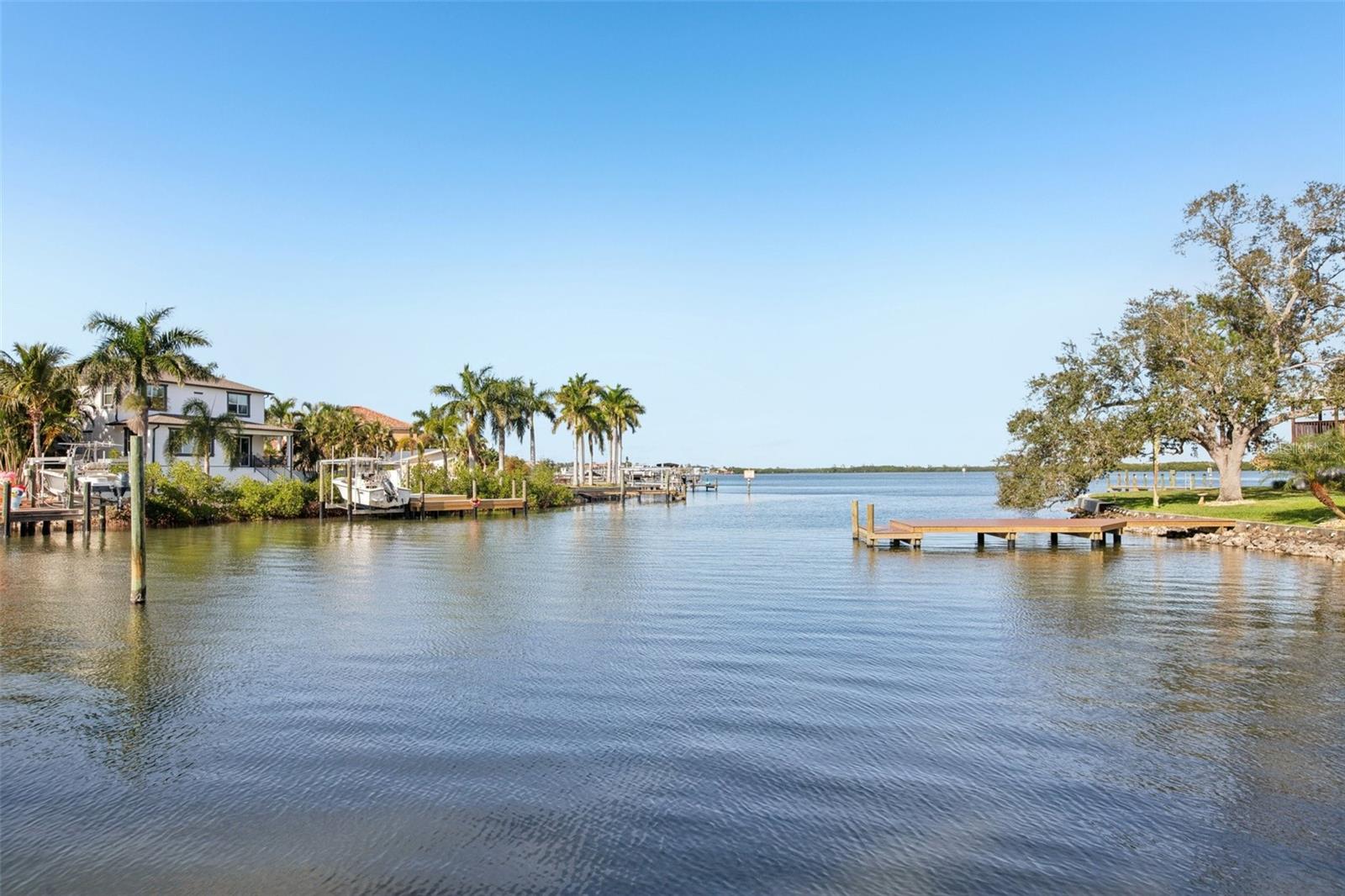 St Petersburg, Florida, 33703, United States, 3 Bedrooms Bedrooms, ,2 BathroomsBathrooms,Residential,Active,2001373