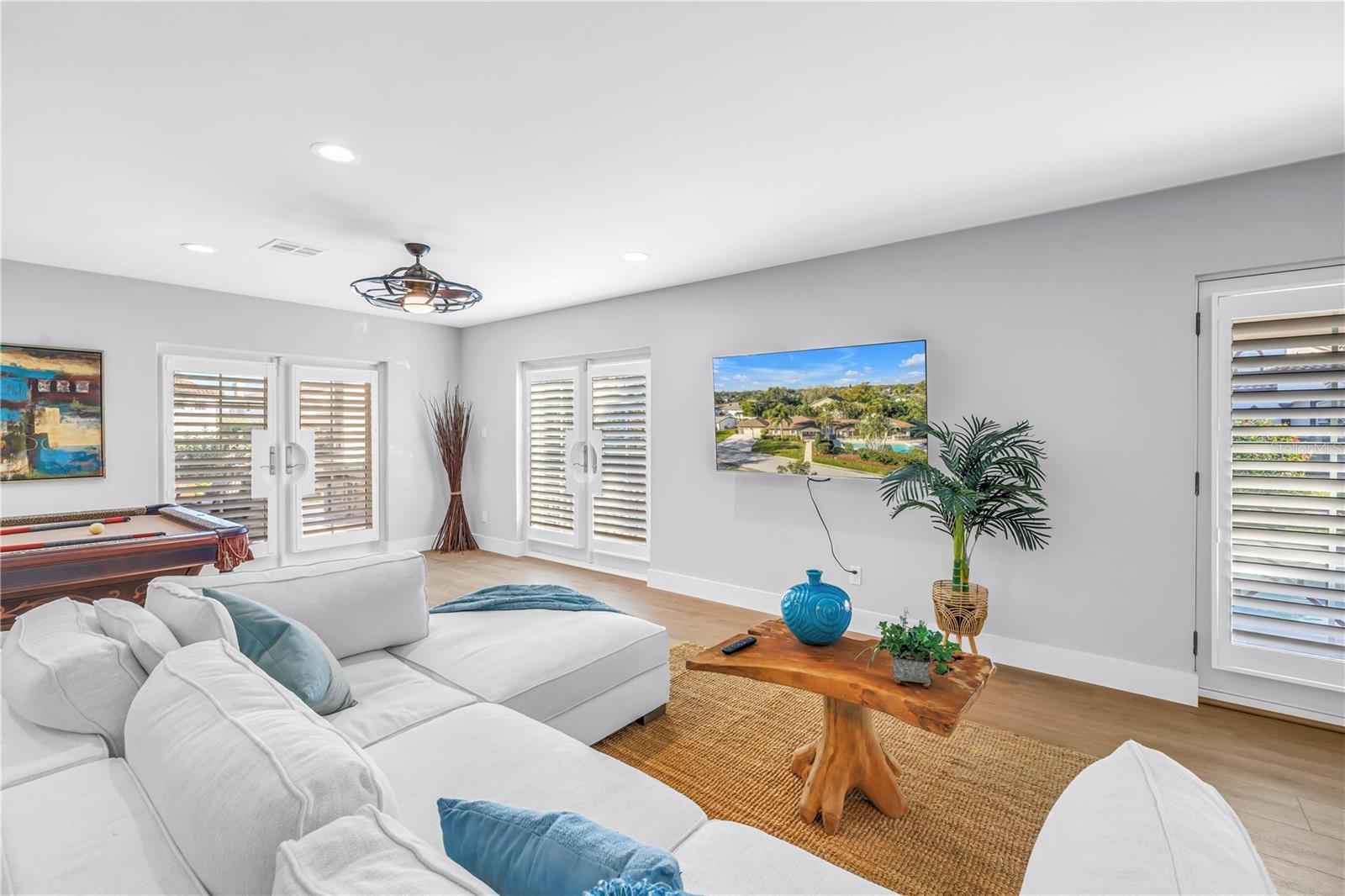 St Petersburg, Florida, 33704, United States, 4 Bedrooms Bedrooms, ,4 BathroomsBathrooms,Residential,Active,2013913