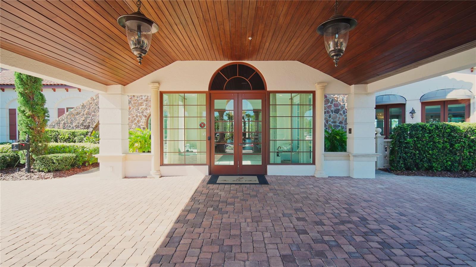 Bradenton, Florida, 34202, United States, 3 Bedrooms Bedrooms, ,4 BathroomsBathrooms,Residential,Active,1987272