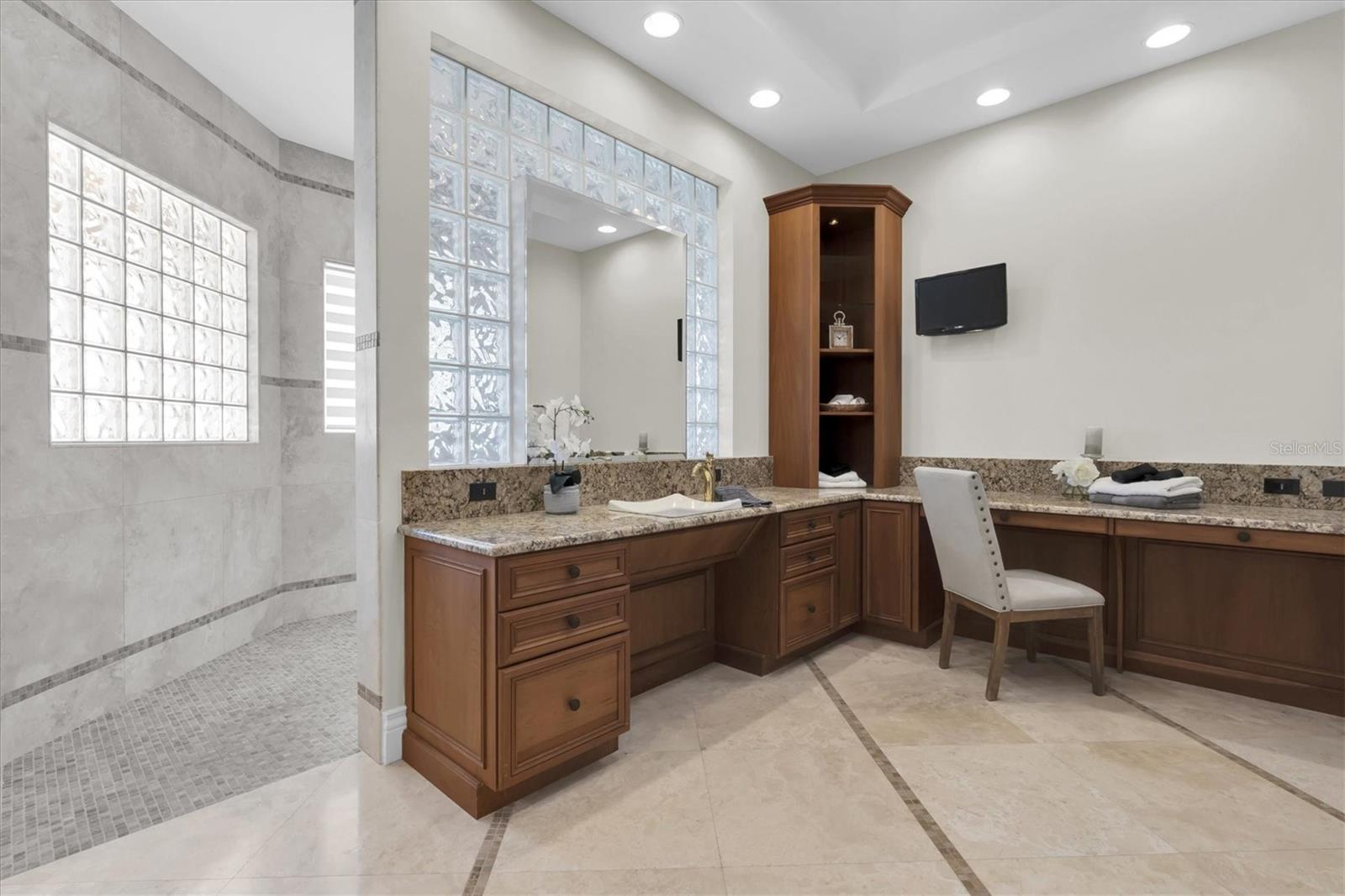Treasure Island, Florida, 33706, United States, 4 Bedrooms Bedrooms, ,4 BathroomsBathrooms,Residential,Active,1742124