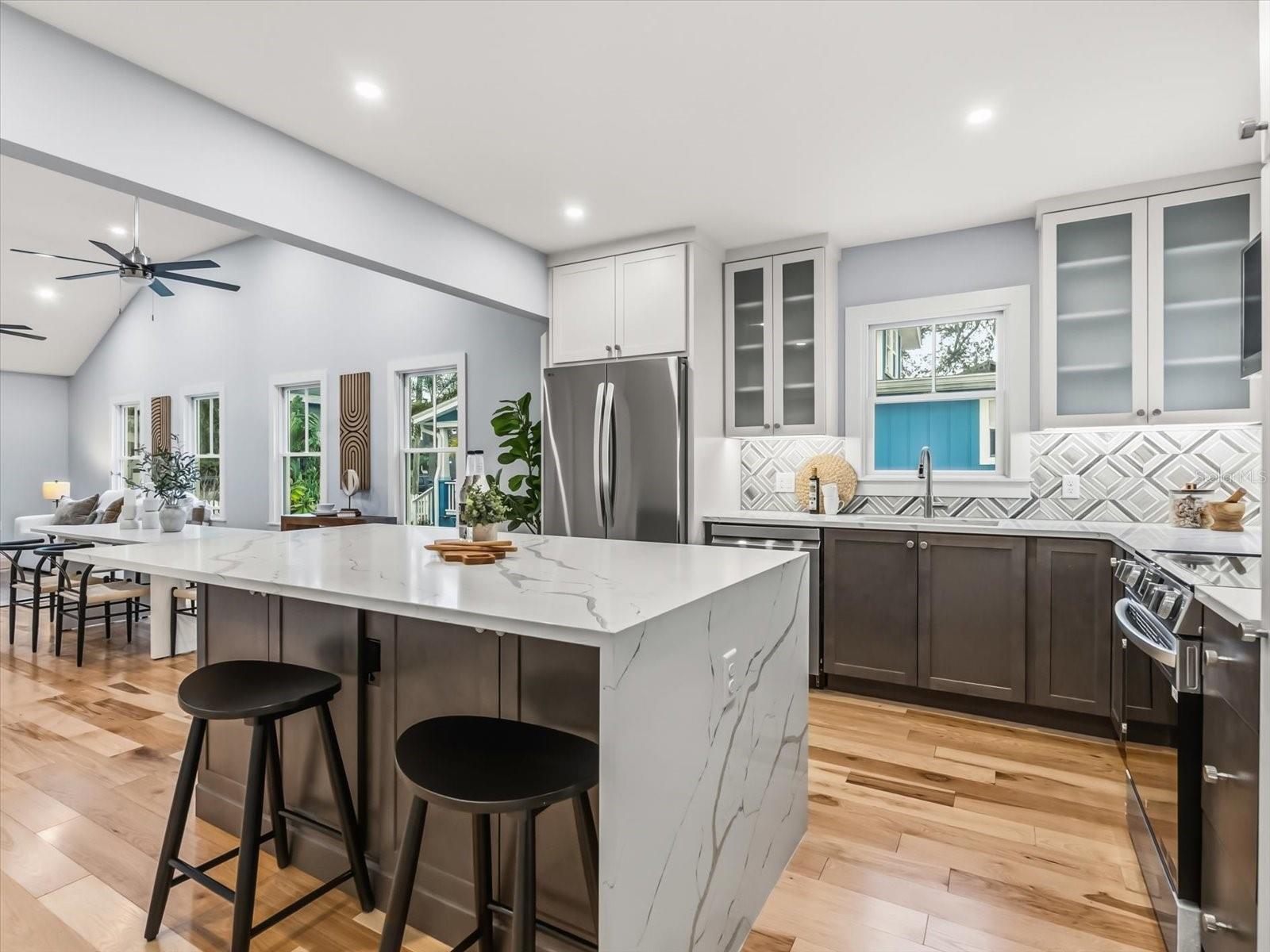 Orlando, Florida, 32801, United States, 4 Bedrooms Bedrooms, ,3 BathroomsBathrooms,Residential,Active,1972164