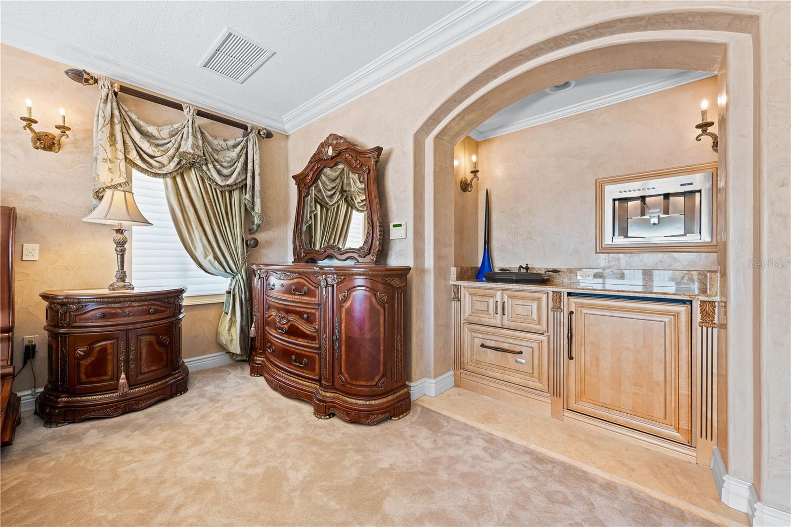 Sarasota, Florida, 34236, United States, 5 Bedrooms Bedrooms, ,6 BathroomsBathrooms,Residential,Active,1834475