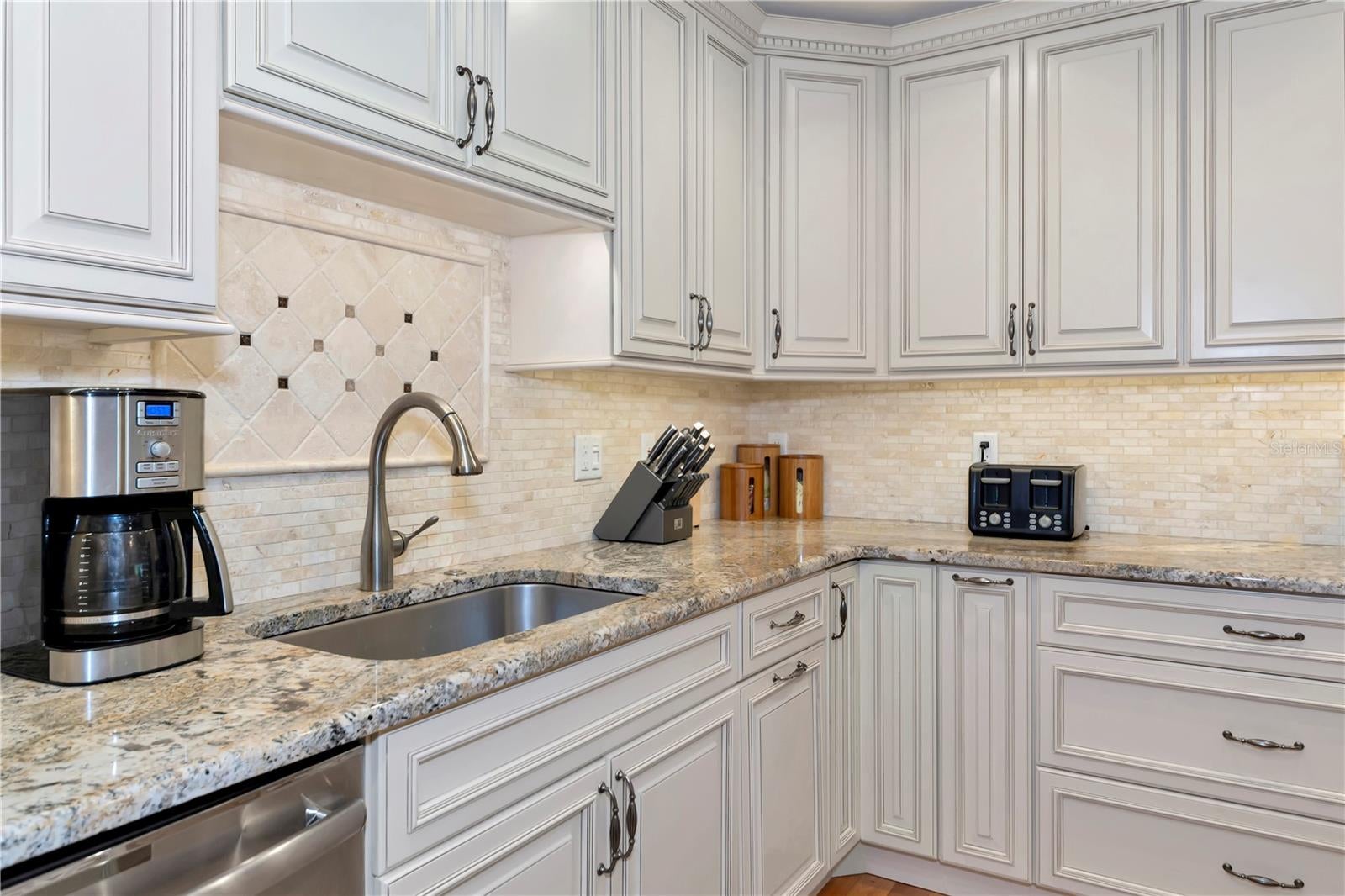 Sarasota, Florida, 34232, United States, 5 Bedrooms Bedrooms, ,3 BathroomsBathrooms,Residential,Active,1953667