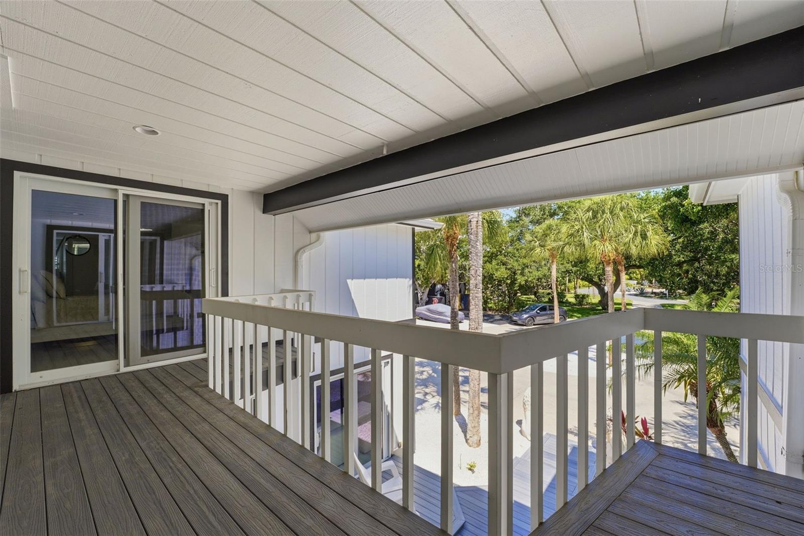 Sarasota, Florida, 34242, United States, 5 Bedrooms Bedrooms, ,4 BathroomsBathrooms,Residential,Active,2045533