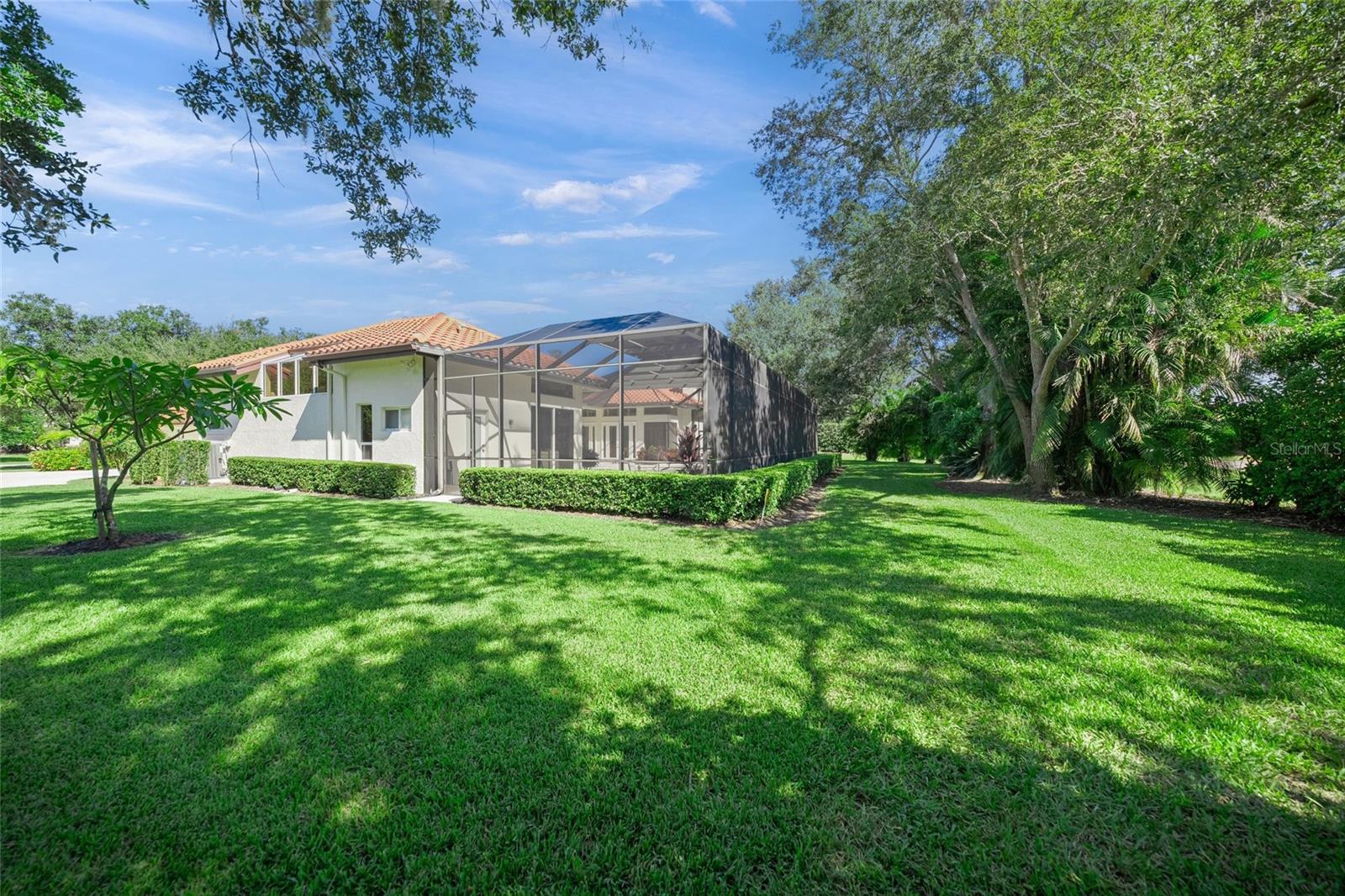 Sarasota, Florida, 34240, United States, 4 Bedrooms Bedrooms, ,5 BathroomsBathrooms,Residential,Active,1968088