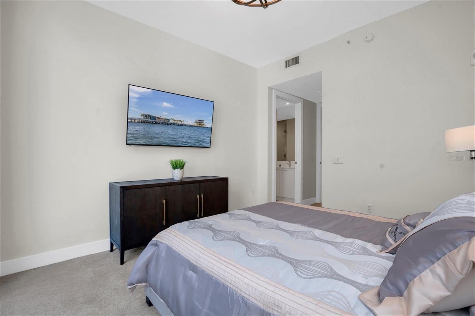 St Petersburg, Florida, 33701, United States, 3 Bedrooms Bedrooms, ,4 BathroomsBathrooms,Residential,Active,1965814