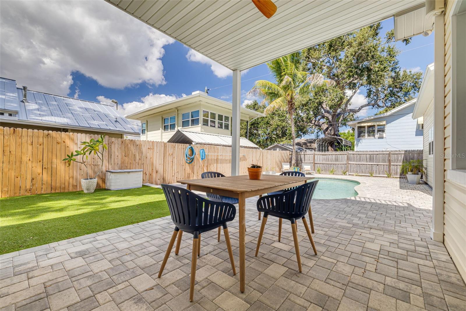 St Petersburg, Florida, 33704, United States, 4 Bedrooms Bedrooms, ,3 BathroomsBathrooms,Residential,Active,1968367