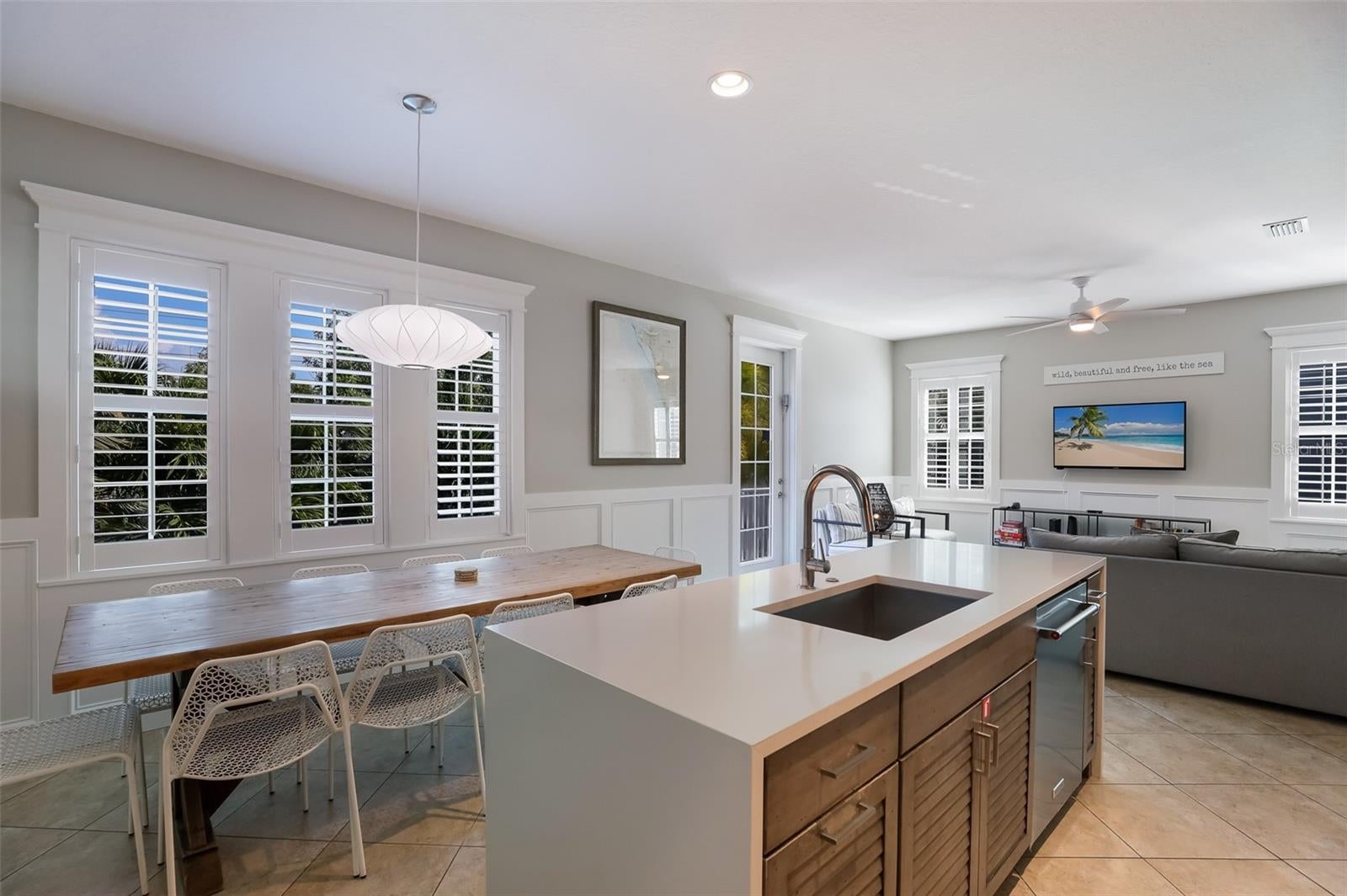 Anna Maria, Florida, 34216, United States, 5 Bedrooms Bedrooms, ,5 BathroomsBathrooms,Residential,Active,1780350