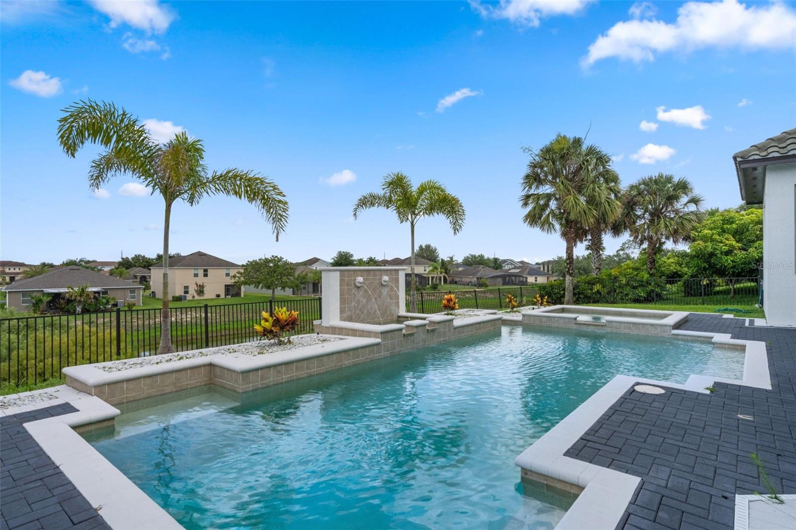 Davenport, Florida, 33837, United States, 5 Bedrooms Bedrooms, ,4 BathroomsBathrooms,Residential,Active,1963263