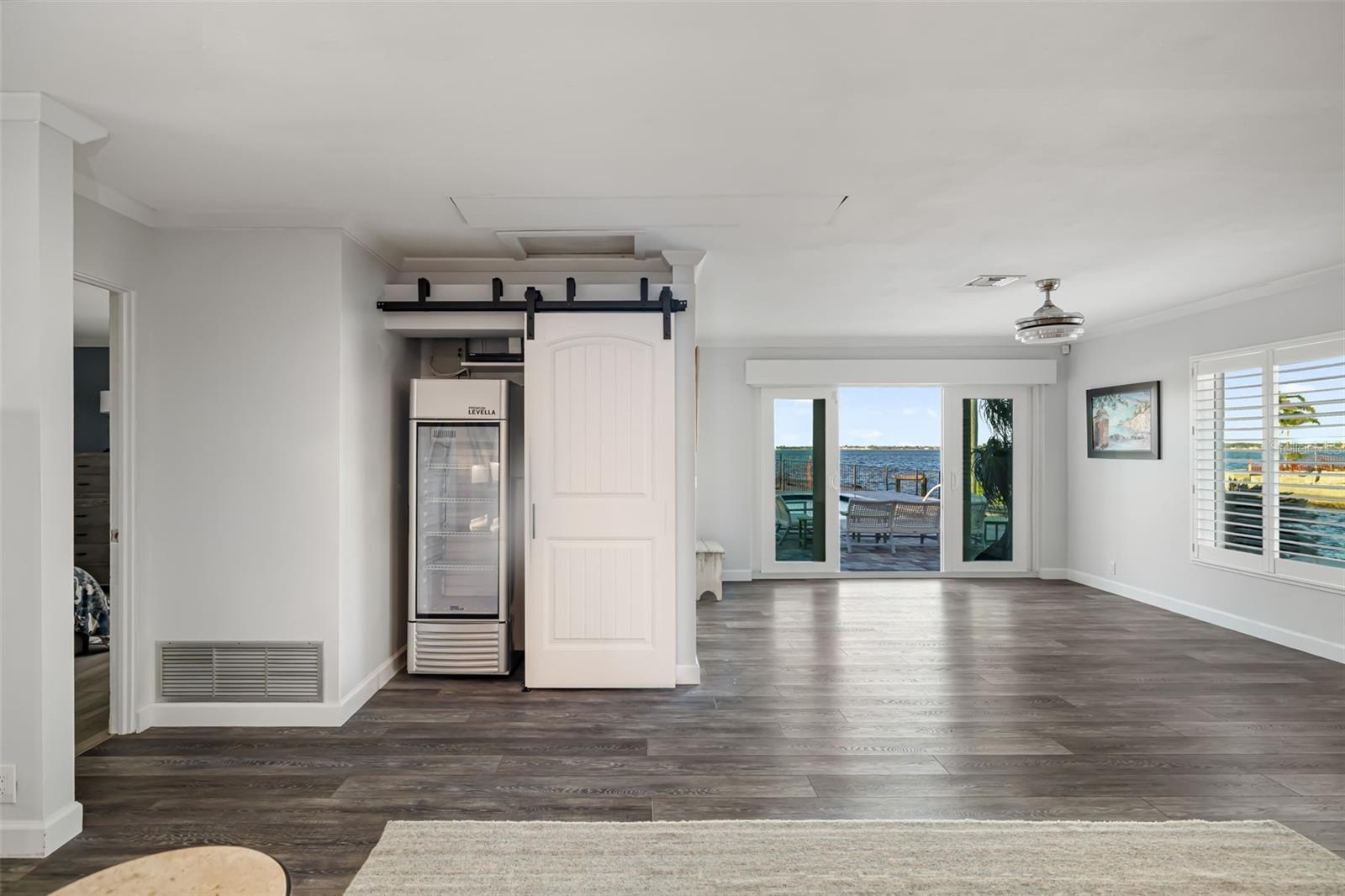 Bradenton, Florida, 34210, United States, 3 Bedrooms Bedrooms, ,3 BathroomsBathrooms,Residential,Active,1993663