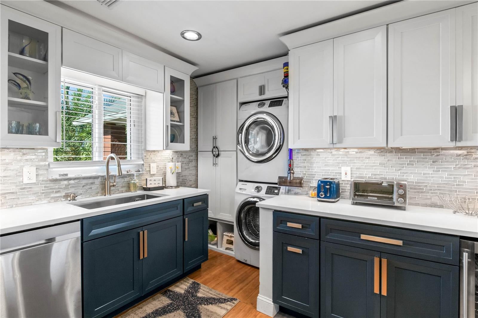 St James City, Florida, 33956, United States, 4 Bedrooms Bedrooms, ,3 BathroomsBathrooms,Residential,Active,2009132