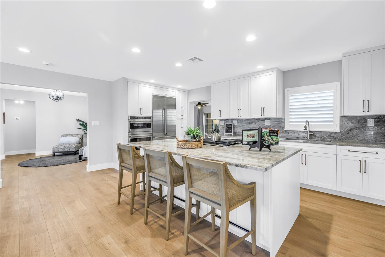 St Petersburg, Florida, 33704, United States, 4 Bedrooms Bedrooms, ,4 BathroomsBathrooms,Residential,Active,2013913