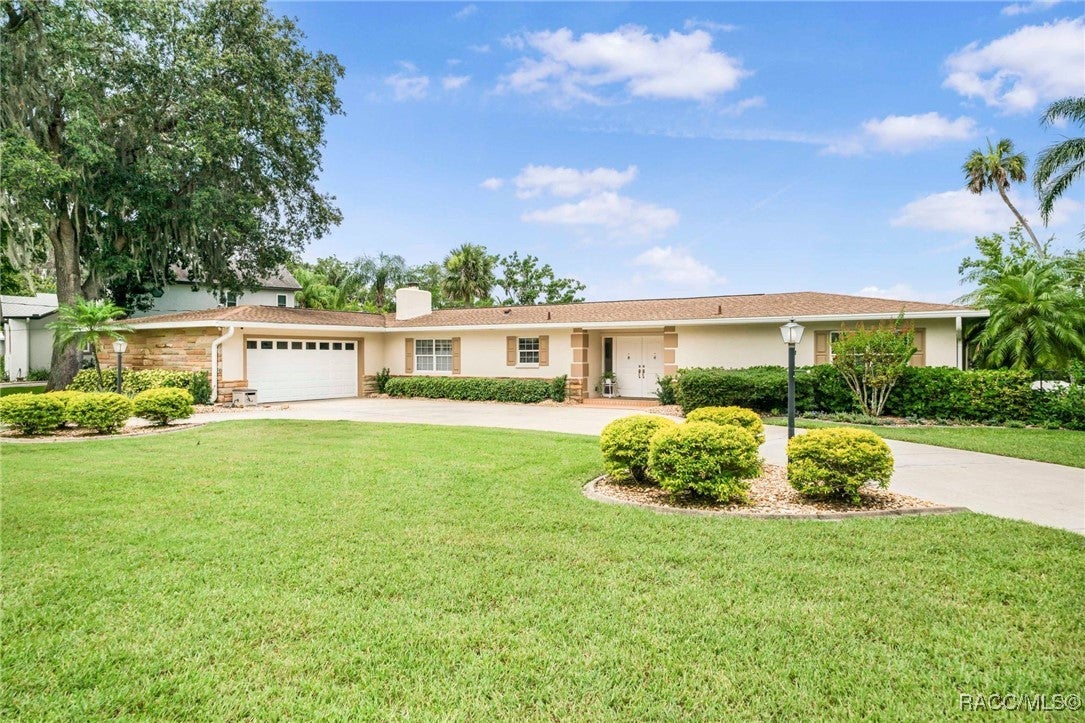 Crystal River, Florida, 34429, United States, 3 Bedrooms Bedrooms, ,2 BathroomsBathrooms,Residential,Active,1862870