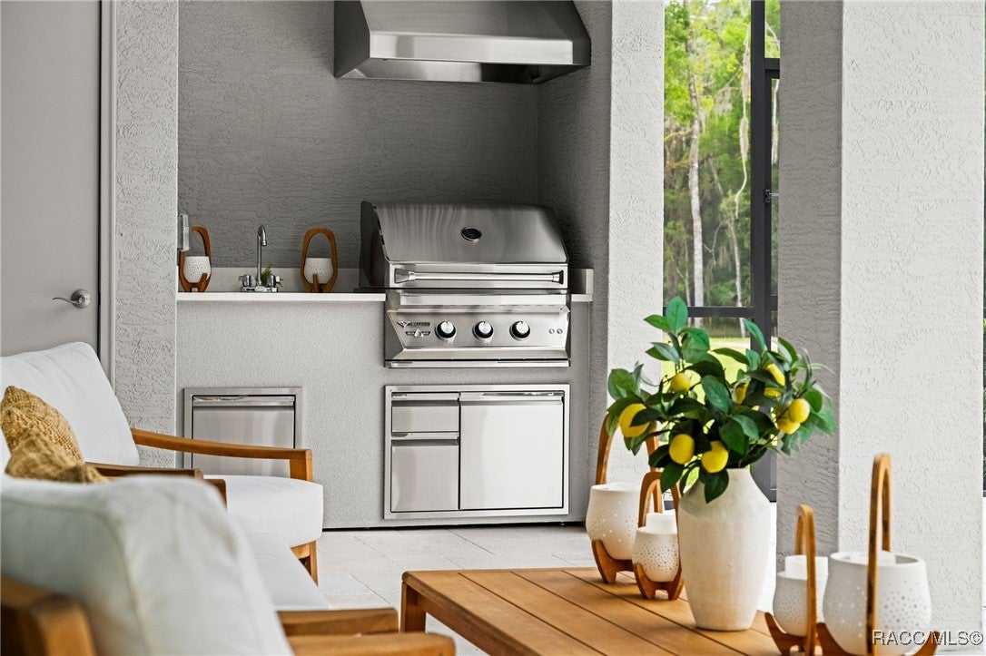 Homosassa, Florida, 34446, United States, 4 Bedrooms Bedrooms, ,4 BathroomsBathrooms,Residential,Active,1909872