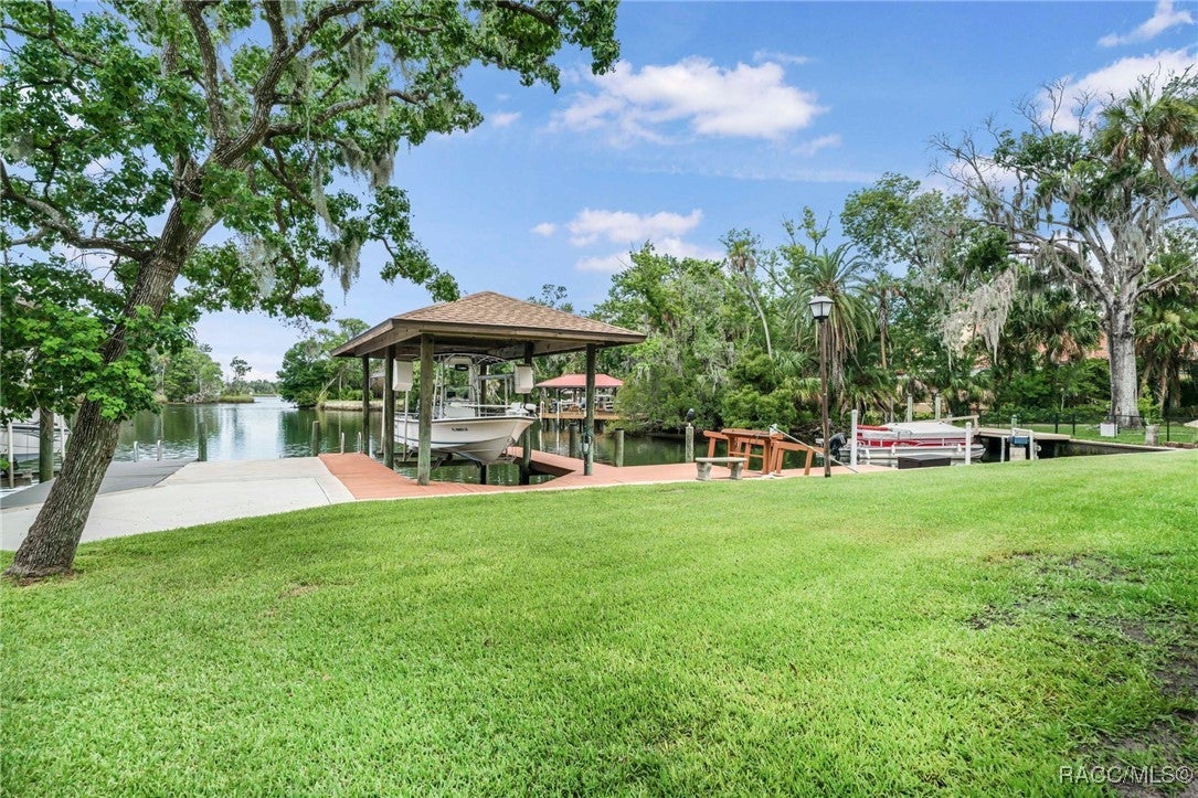 Crystal River, Florida, 34429, United States, 3 Bedrooms Bedrooms, ,2 BathroomsBathrooms,Residential,Active,1862870