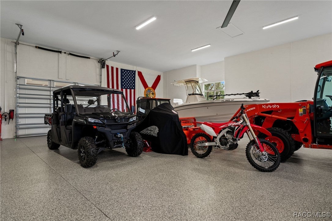 Homosassa, Florida, 34446, United States, 4 Bedrooms Bedrooms, ,4 BathroomsBathrooms,Residential,Active,1909872