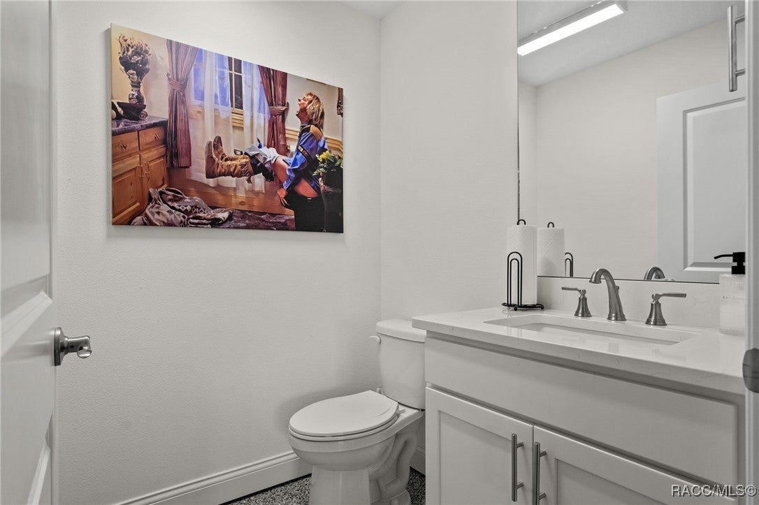 Homosassa, Florida, 34446, United States, 4 Bedrooms Bedrooms, ,4 BathroomsBathrooms,Residential,Active,1909872