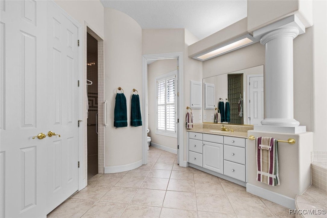 Lecanto, Florida, 34461, United States, 4 Bedrooms Bedrooms, ,4 BathroomsBathrooms,Residential,Active,1945237