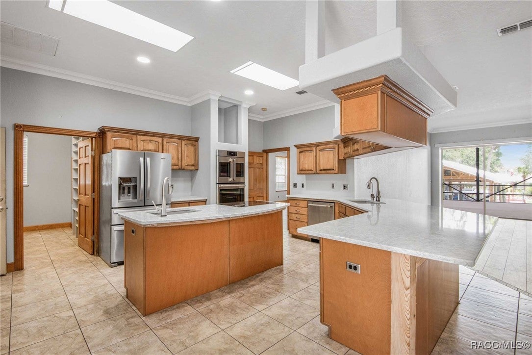 Crystal River, Florida, 34428, United States, ,2 BathroomsBathrooms,Residential,Active,1852687