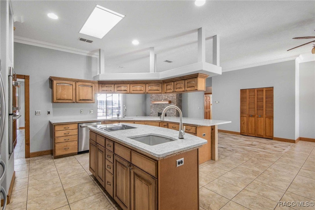 Crystal River, Florida, 34428, United States, ,2 BathroomsBathrooms,Residential,Active,1852687