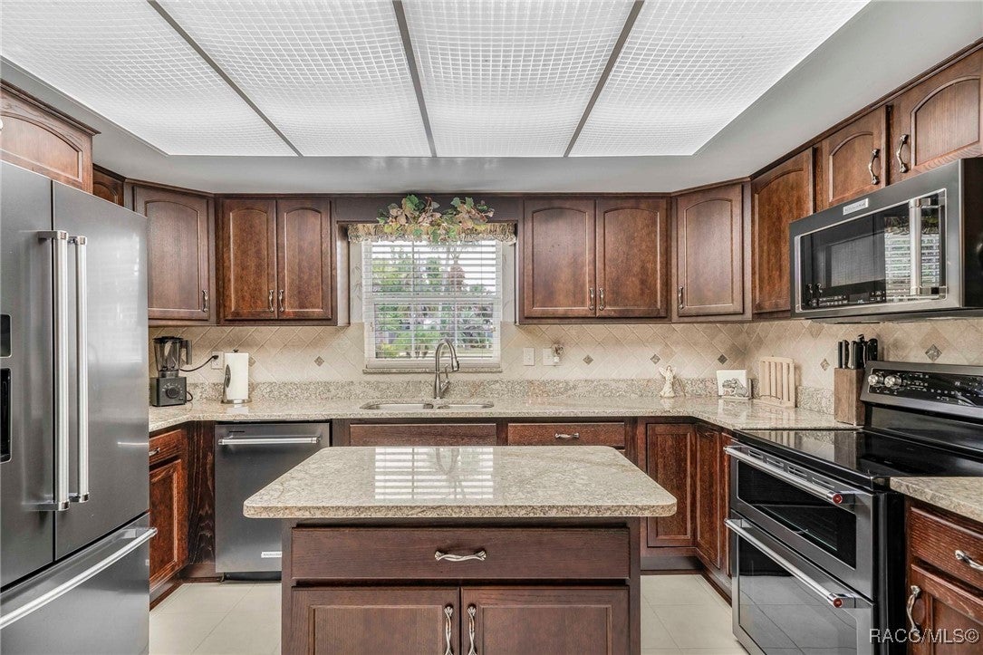 Crystal River, Florida, 34429, United States, 3 Bedrooms Bedrooms, ,2 BathroomsBathrooms,Residential,Active,1862870