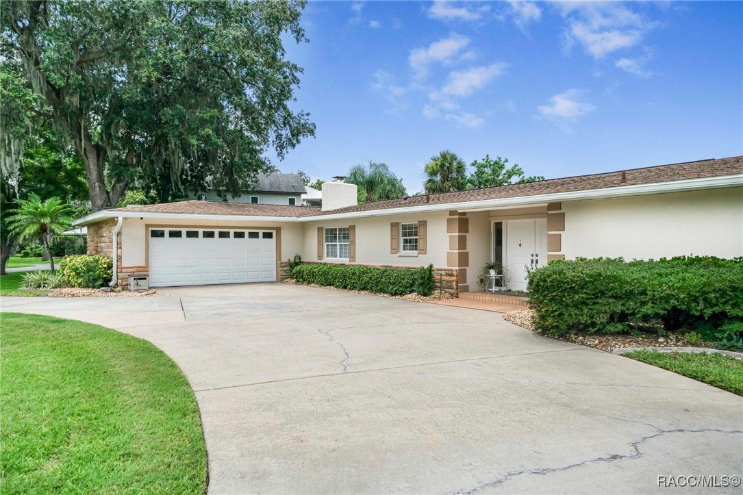 Crystal River, Florida, 34429, United States, 3 Bedrooms Bedrooms, ,2 BathroomsBathrooms,Residential,Active,1862870
