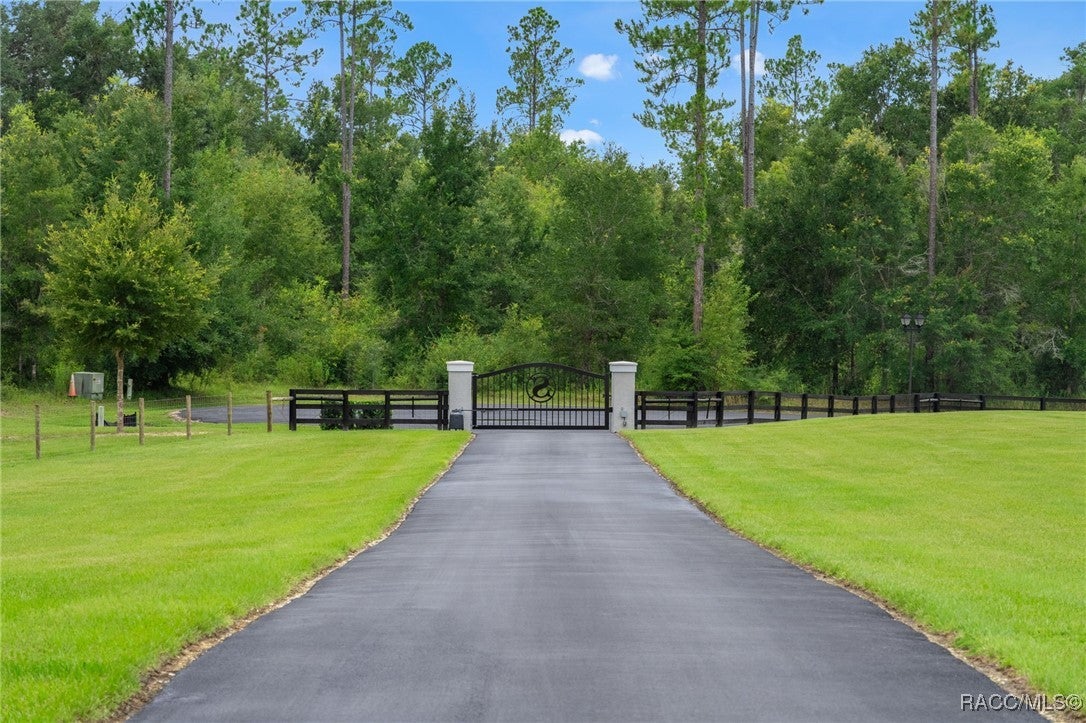 Homosassa, Florida, 34446, United States, 4 Bedrooms Bedrooms, ,4 BathroomsBathrooms,Residential,Active,1909872