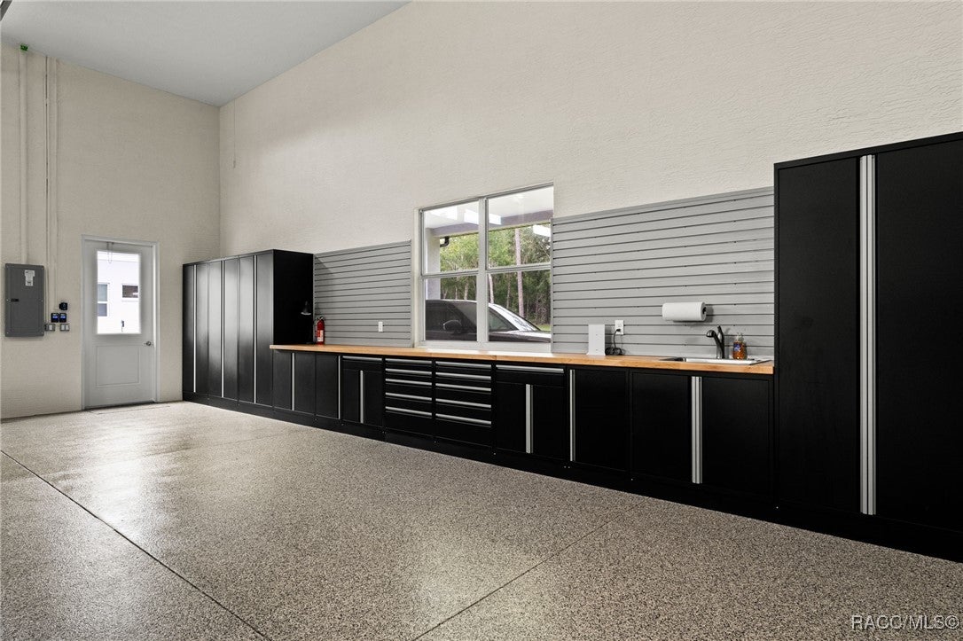 Homosassa, Florida, 34446, United States, 4 Bedrooms Bedrooms, ,4 BathroomsBathrooms,Residential,Active,1909872