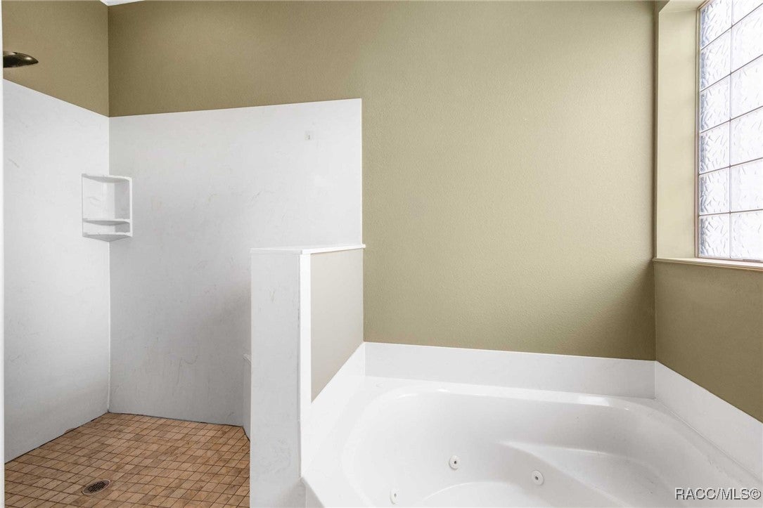 Crystal River, Florida, 34428, United States, ,2 BathroomsBathrooms,Residential,Active,1852687