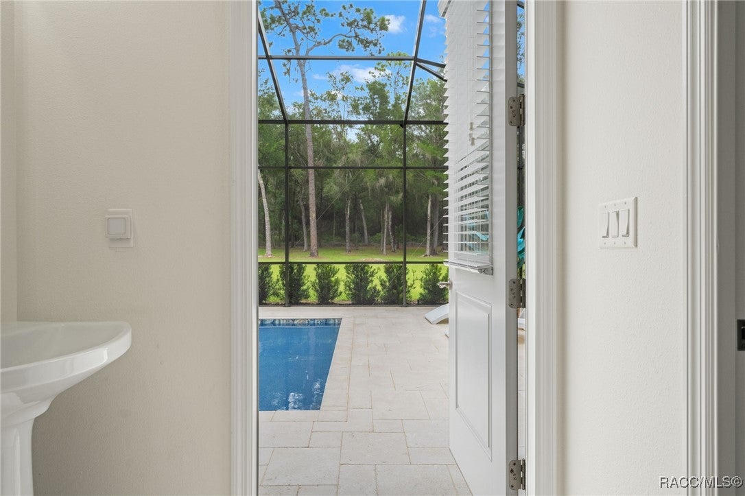 Homosassa, Florida, 34446, United States, 4 Bedrooms Bedrooms, ,4 BathroomsBathrooms,Residential,Active,1909872