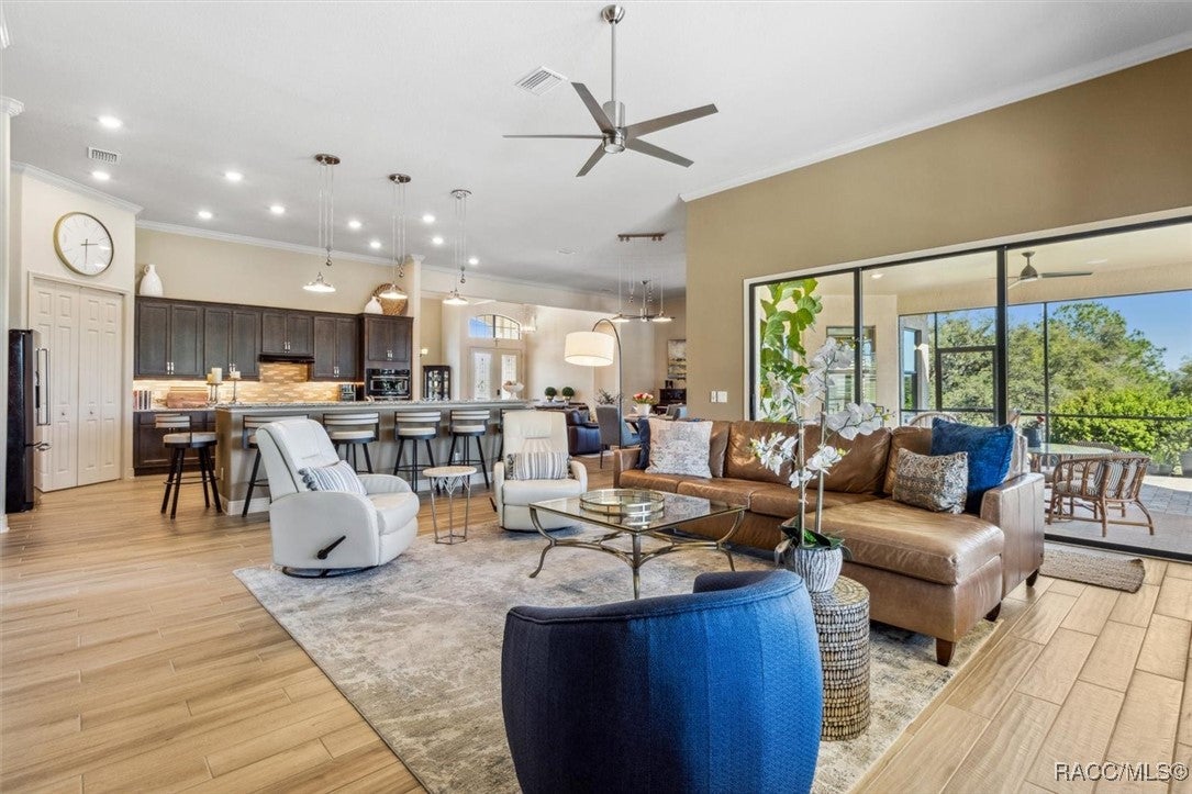 Hernando, Florida, 34442, United States, 3 Bedrooms Bedrooms, ,4 BathroomsBathrooms,Residential,Active,1973355