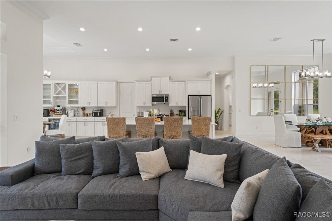 Homosassa, Florida, 34446, United States, 4 Bedrooms Bedrooms, ,4 BathroomsBathrooms,Residential,Active,1909872