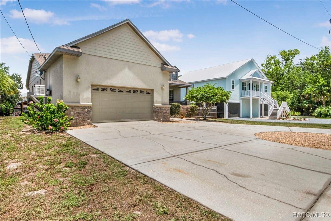 Crystal River, Florida, 34428, United States, ,2 BathroomsBathrooms,Residential,Active,1852687