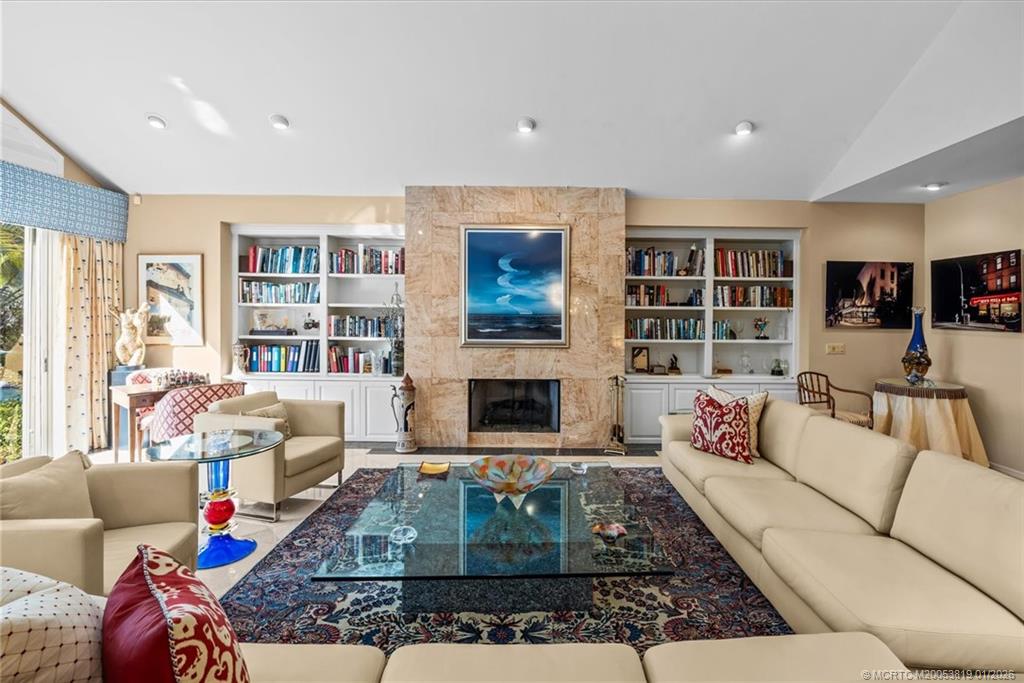 Palm City, Florida, 34990, United States, 3 Bedrooms Bedrooms, ,4 BathroomsBathrooms,Residential,Active,2010174