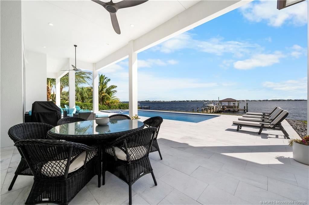 Jensen Beach, Florida, 34957, United States, 4 Bedrooms Bedrooms, ,5 BathroomsBathrooms,Residential,Active,1954333