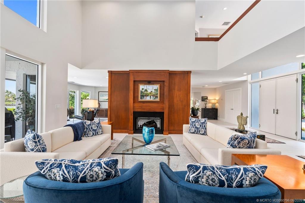 Stuart, Florida, 34996, United States, 4 Bedrooms Bedrooms, ,6 BathroomsBathrooms,Residential,Active,1829889