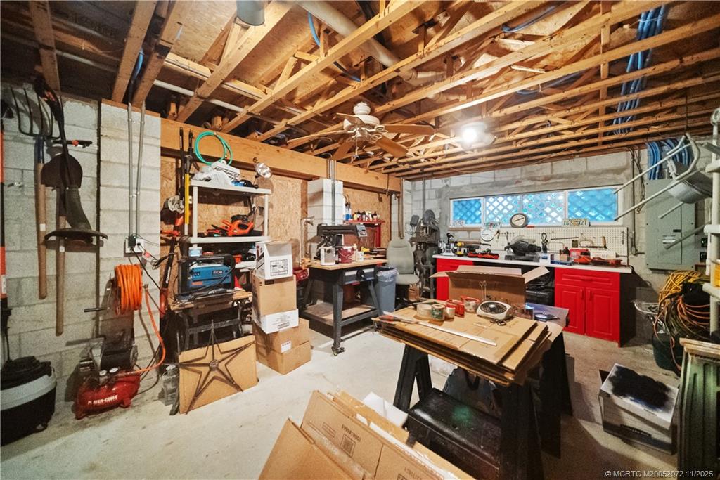 Stuart, Florida, 34996, United States, 4 Bedrooms Bedrooms, ,3 BathroomsBathrooms,Residential,Active,1988486