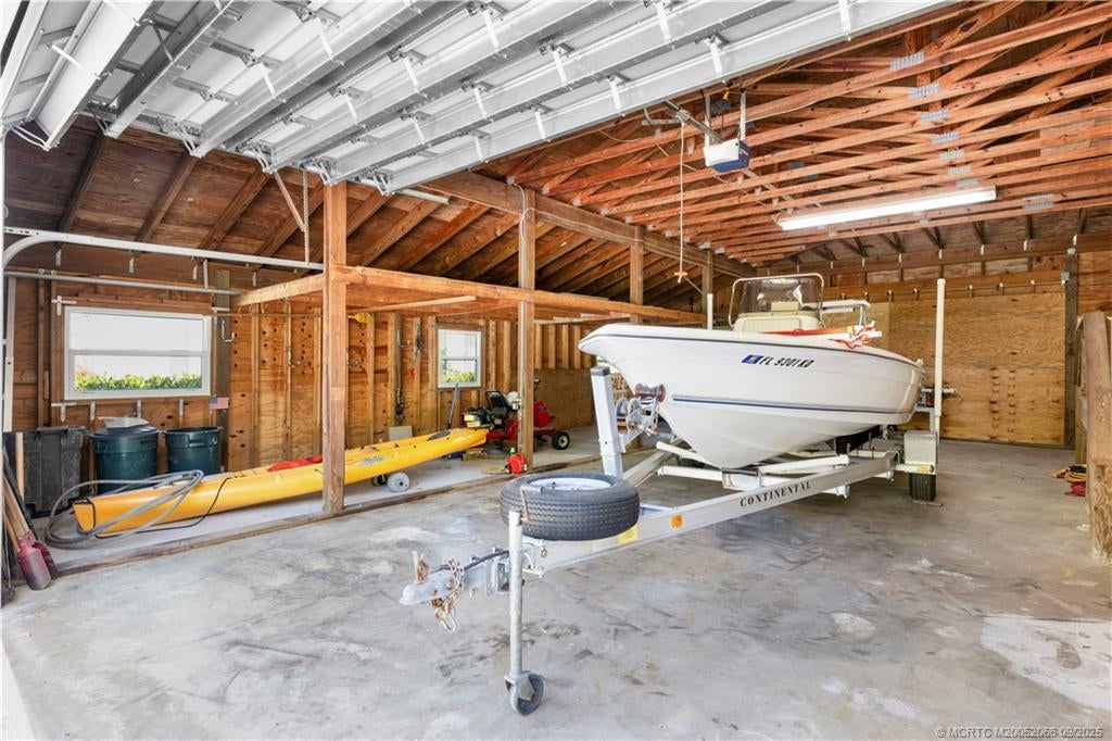 Jensen Beach, Florida, 34957, United States, 2 Bedrooms Bedrooms, ,3 BathroomsBathrooms,Residential,Active,1936446